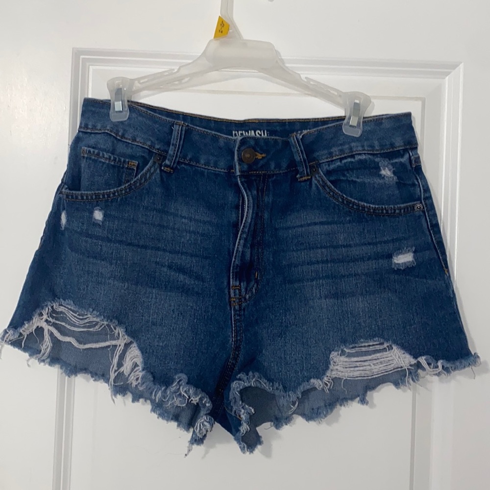 REWASH Size 11 High Rise Ripped Jean Shorts